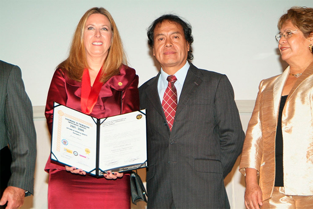 Reconocimos hace 15 años a la empresaria Joanne Freeze por su perseverancia y audacia